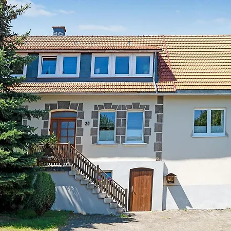 Appartement Stylish In With Garden, Cleaning Included *